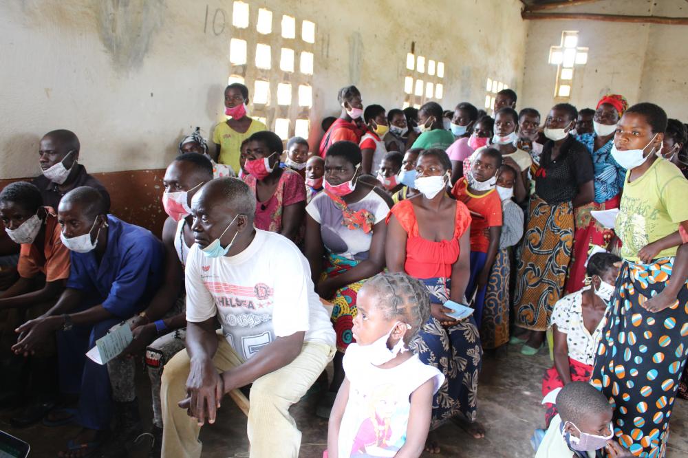 Patients waiting for their names to be entered in registry